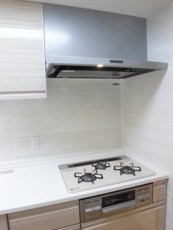 ホーロークリーンレンジフードでお手入れ楽々キッチンに ホーロークリーンレンジフードでお手入れ楽々キッチンに